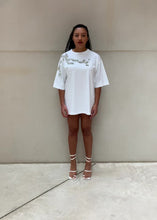 Load and play video in Gallery viewer, SOLITAIRE T-Shirt Dress
